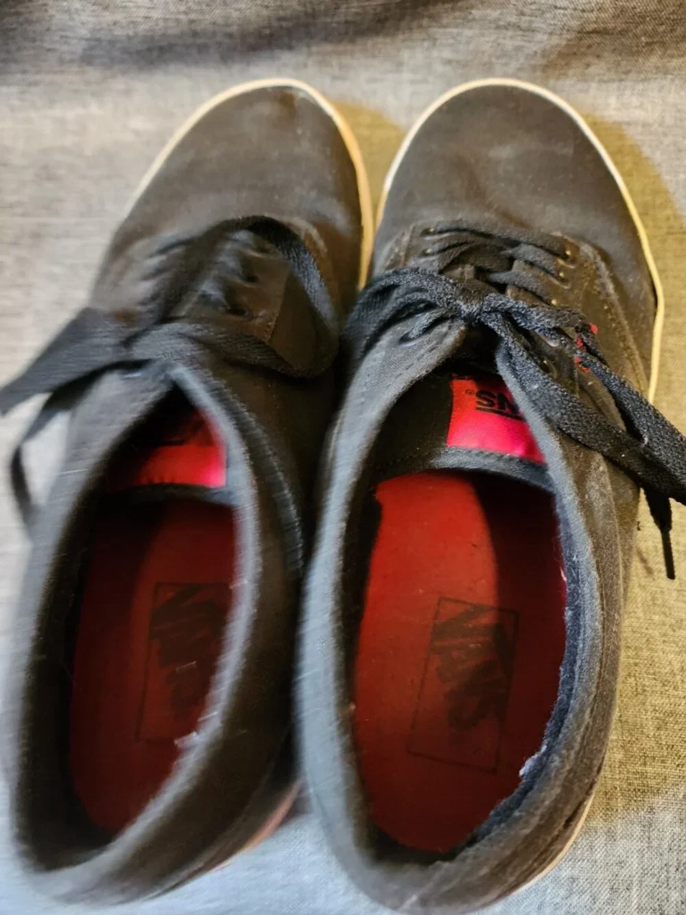 Men's Size 10.5 Vans Off The Wall 500714 Black/Red Canvas Lace Up Shoes